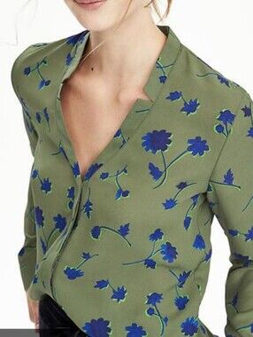 BANANA REPUBLIC GREEN BLUE FLORA LONG SLEEVES V NECK BLOUSE BUTTON DOWN SZ M